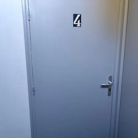 Le Saut Lägenhet *
